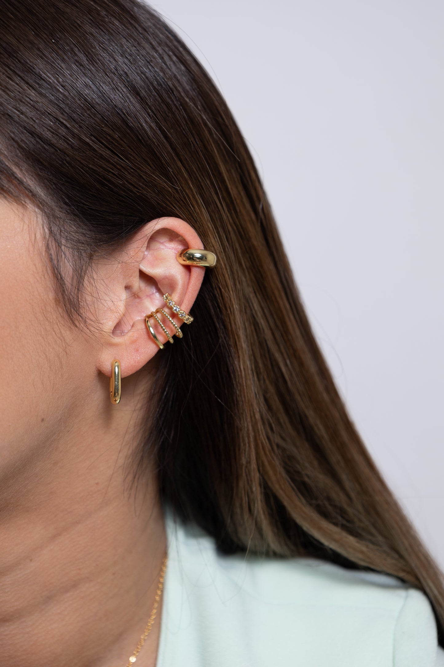 EAR CUFF TINA BAÑO DE ORO