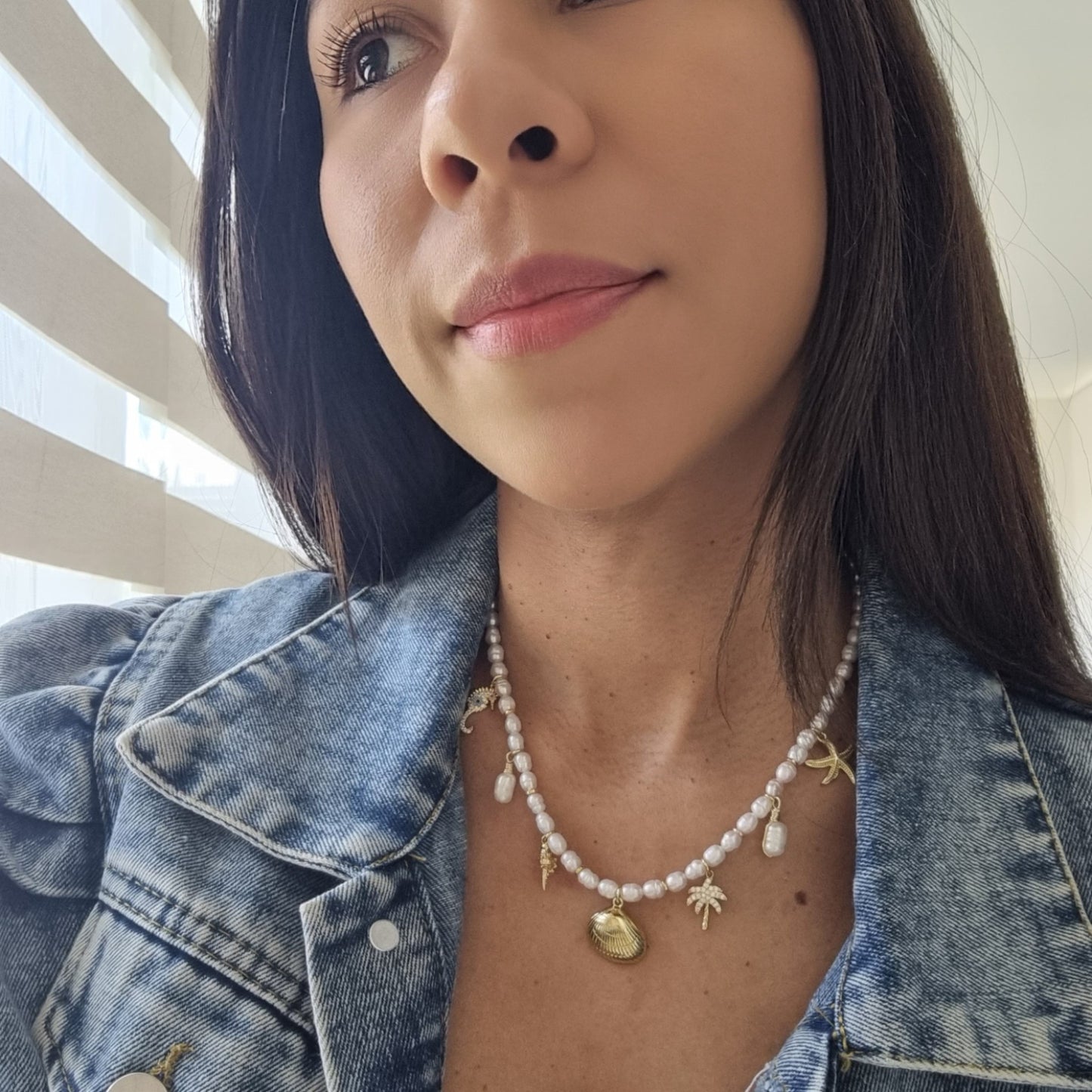 COLLAR CORAL BAÑO DE ORO