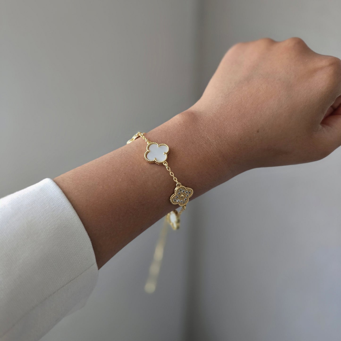 PULSERA TRÉBOL BAÑO DE ORO
